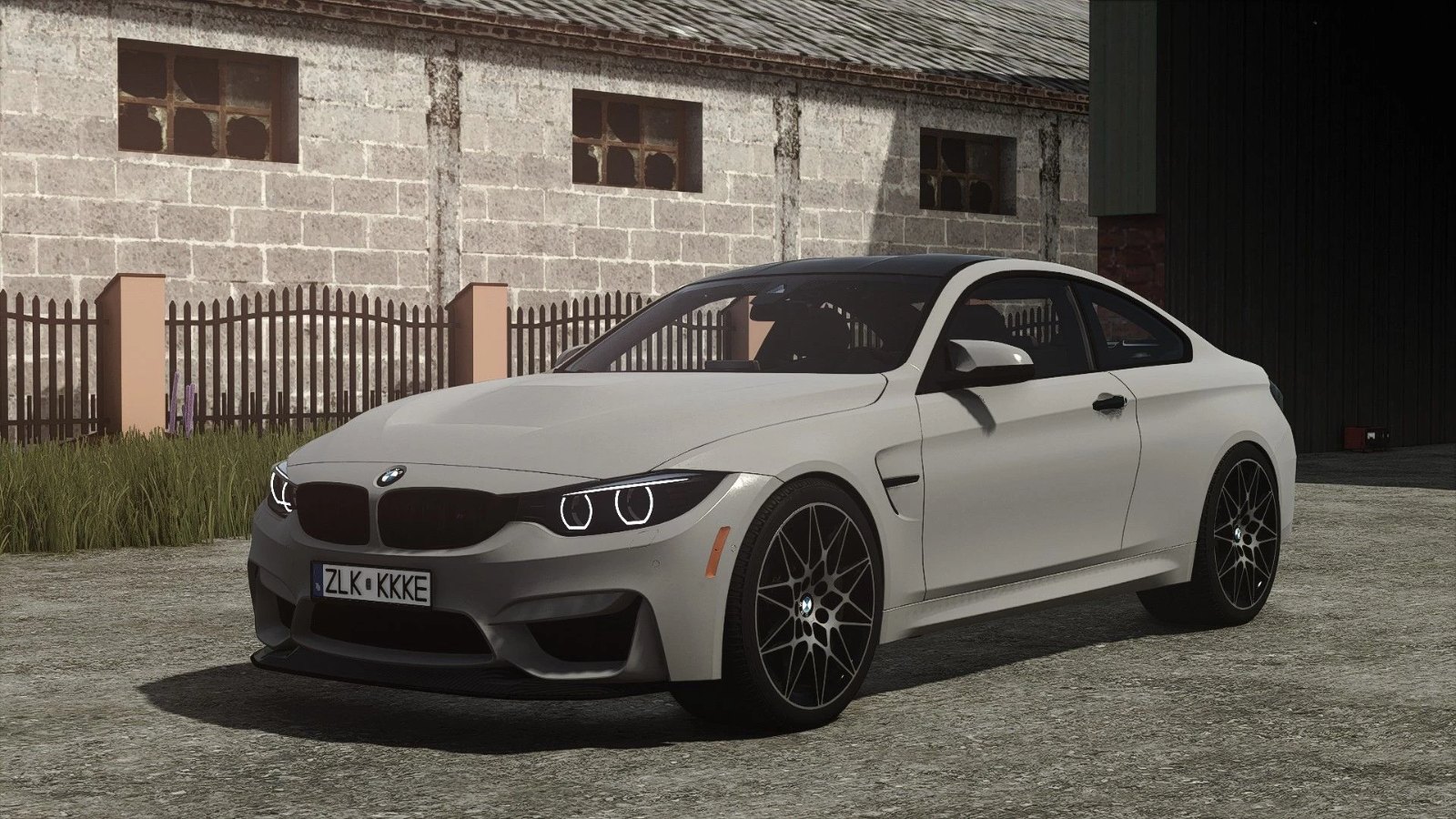 BMW M4 screenshot