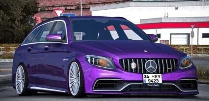 Mercedes-Benz C63 AMG screenshot